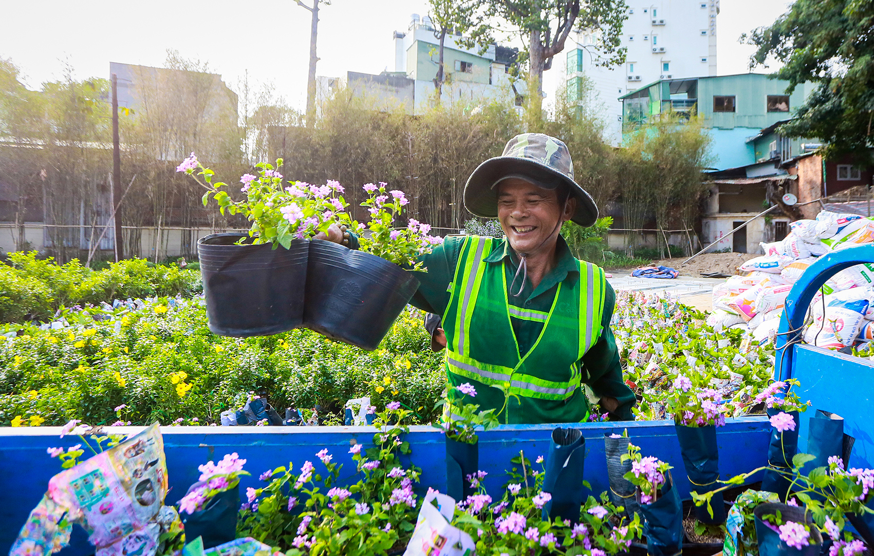 Những công trình mang xuân vào thành phố - Ảnh 4.