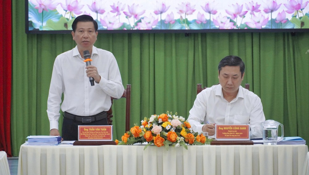 Đồng chí Trần Văn Tuấn, Ủy viên Ban Thường vụ Thành ủy, Phó Chủ tịch HĐND, Trưởng Ban Nội chính Thành ủy TPHCM phát biểu tại buổi làm việc A Tuấn.jpg