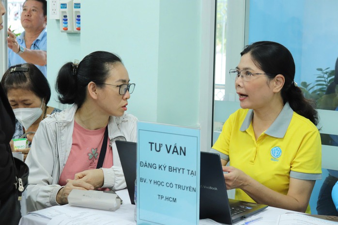 TPHCM: Điều chỉnh phân bổ thẻ BHYT tại các cơ sở khám chữa bệnh mới nhất - Ảnh 1.