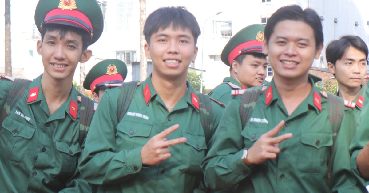 TP.HCM tiễn 1.249 quân nhân xuất ngũ, mỗi chiến sĩ nhận hơn 35 triệu đồng hỗ trợ