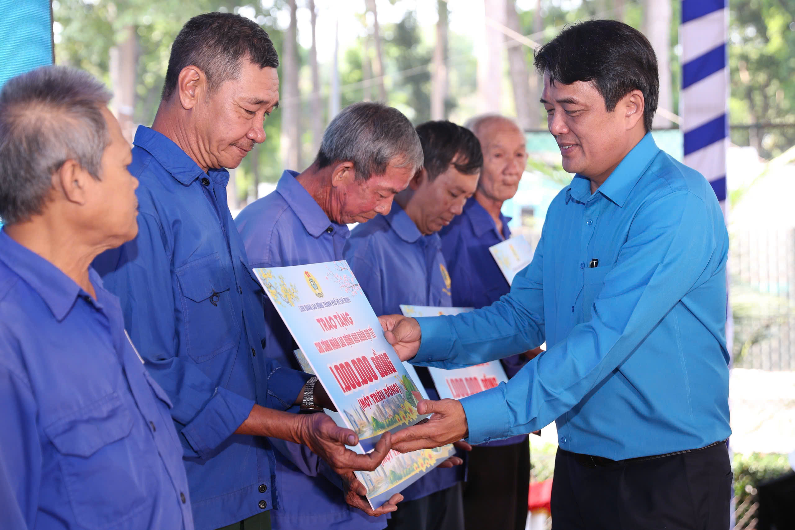 12 triệu lượt đoàn viên, người lao động được Công đoàn chăm lo Tết - Ảnh 16.