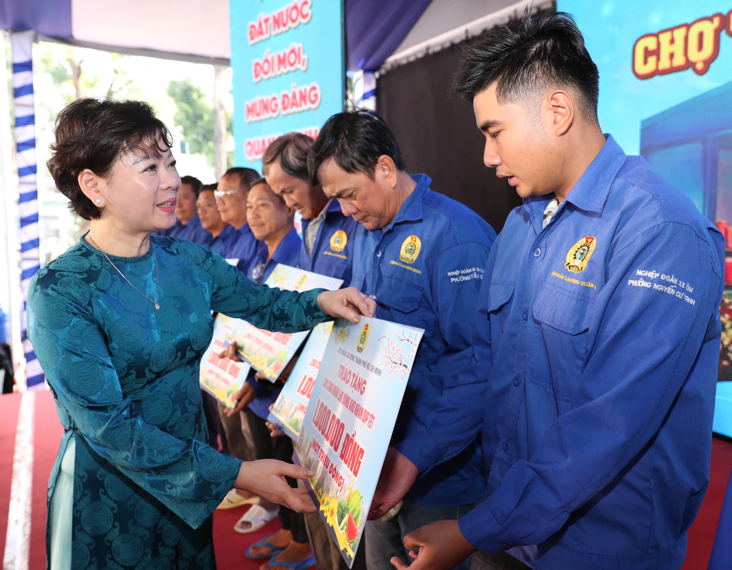 12 triệu lượt đoàn viên, người lao động được Công đoàn chăm lo Tết - Ảnh 15.