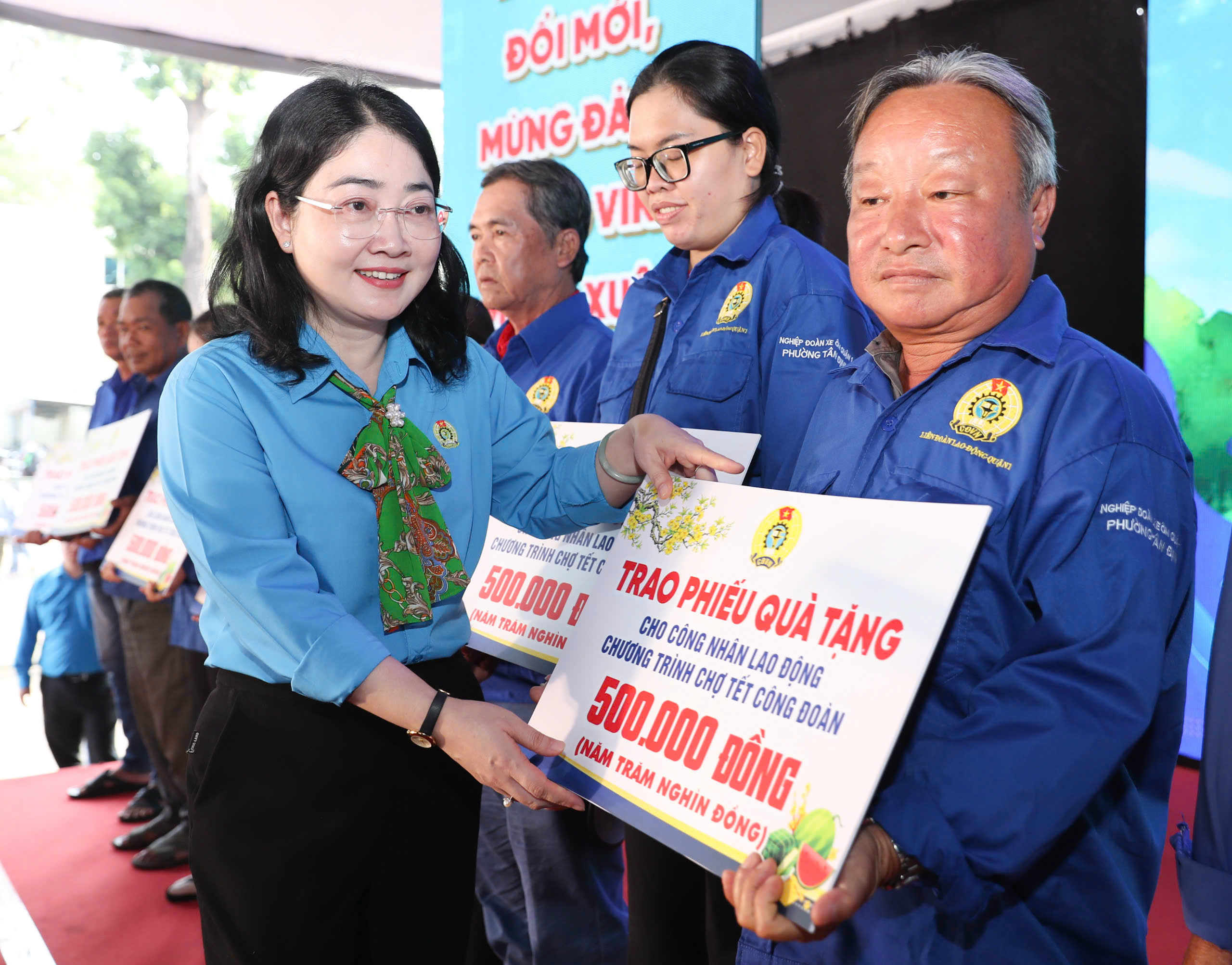 12 triệu lượt đoàn viên, người lao động được Công đoàn chăm lo Tết - Ảnh 14.