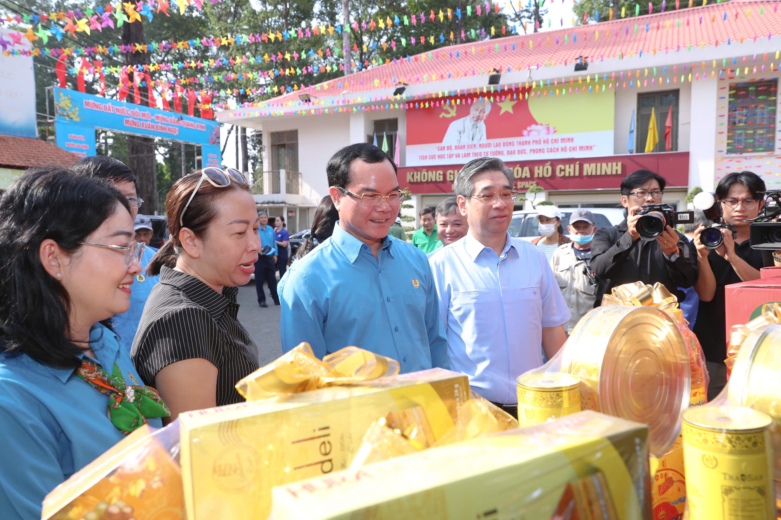 12 triệu lượt đoàn viên, người lao động được Công đoàn chăm lo Tết - Ảnh 7.