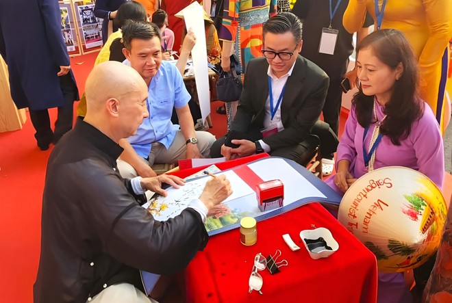 Người Việt Nam ở nước ngoài đóng góp tích cực vào sự phát triển của TPHCM cũng như cả nước- Ảnh 3.