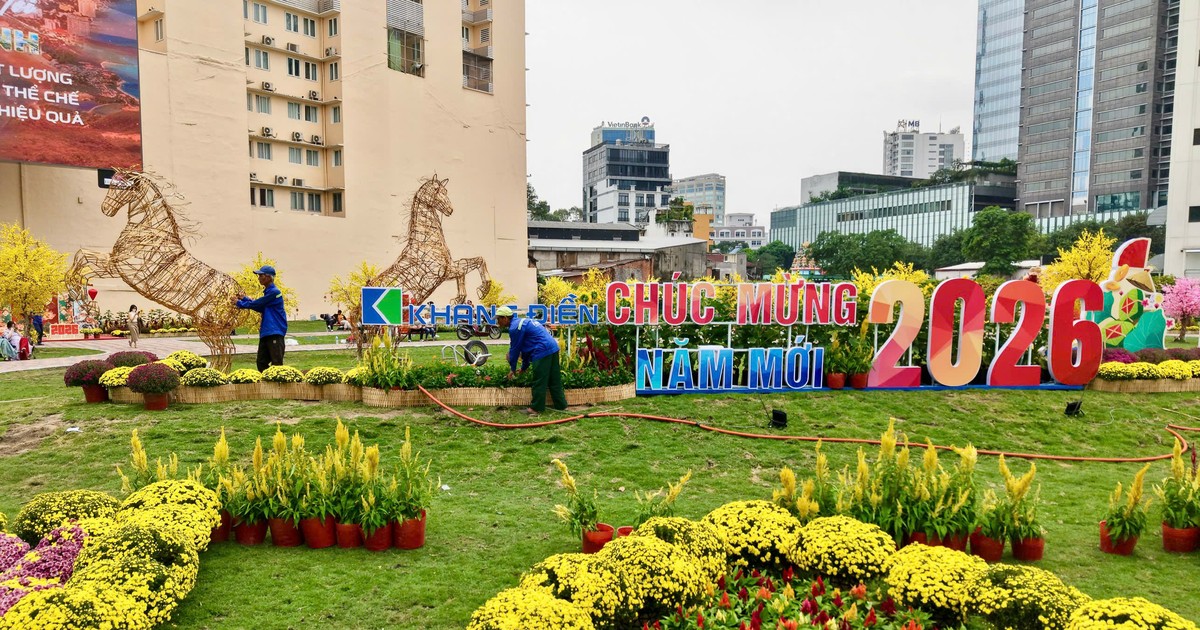 TP.HCM: Không gian đô thị rực rỡ đón Tết