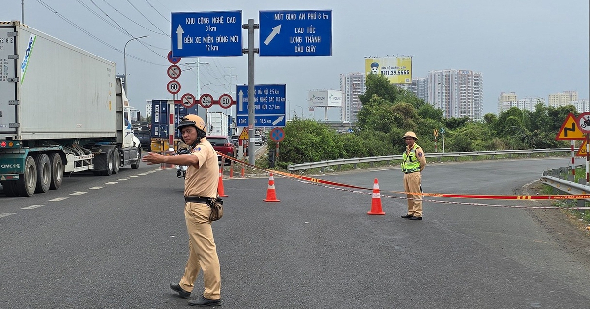 Cảnh sát giao thông TP.HCM hướng dẫn lộ trình thay thế tránh kẹt xe khi về quê ăn Tết