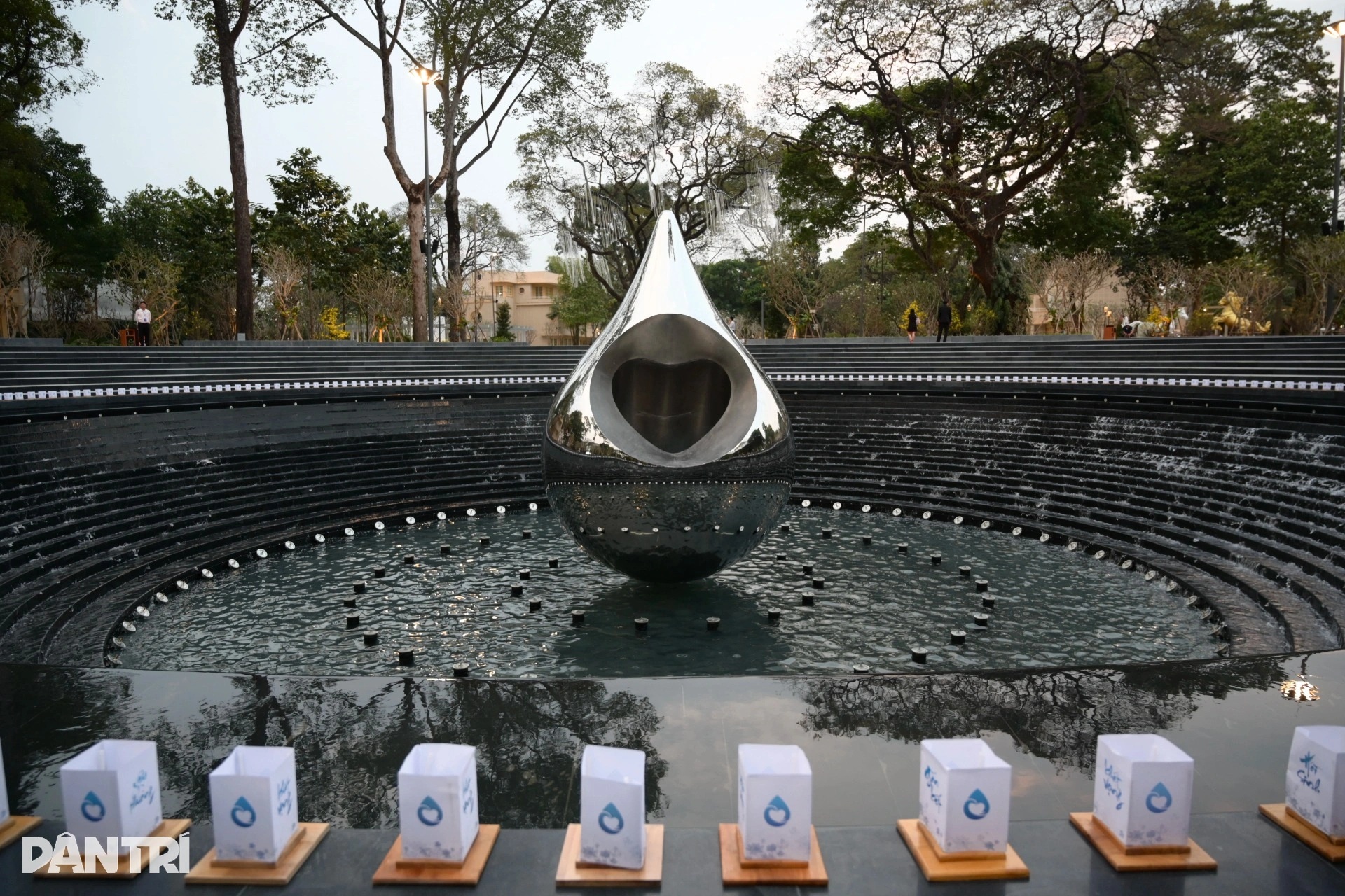 TPHCM khánh thành công viên tưởng niệm nạn nhân Covid-19 - 3