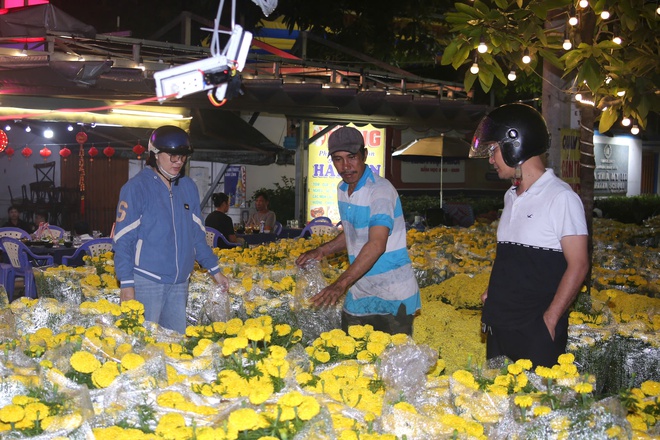 TPHCM: Khai mạc Chợ hoa Tết Bình Đông - Xuân Bính Ngọ 2026 - Ảnh 10.