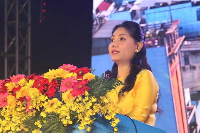 TPHCM: Khai mạc Chợ hoa Tết Bình Đông - Xuân Bính Ngọ 2026 - Ảnh 2.