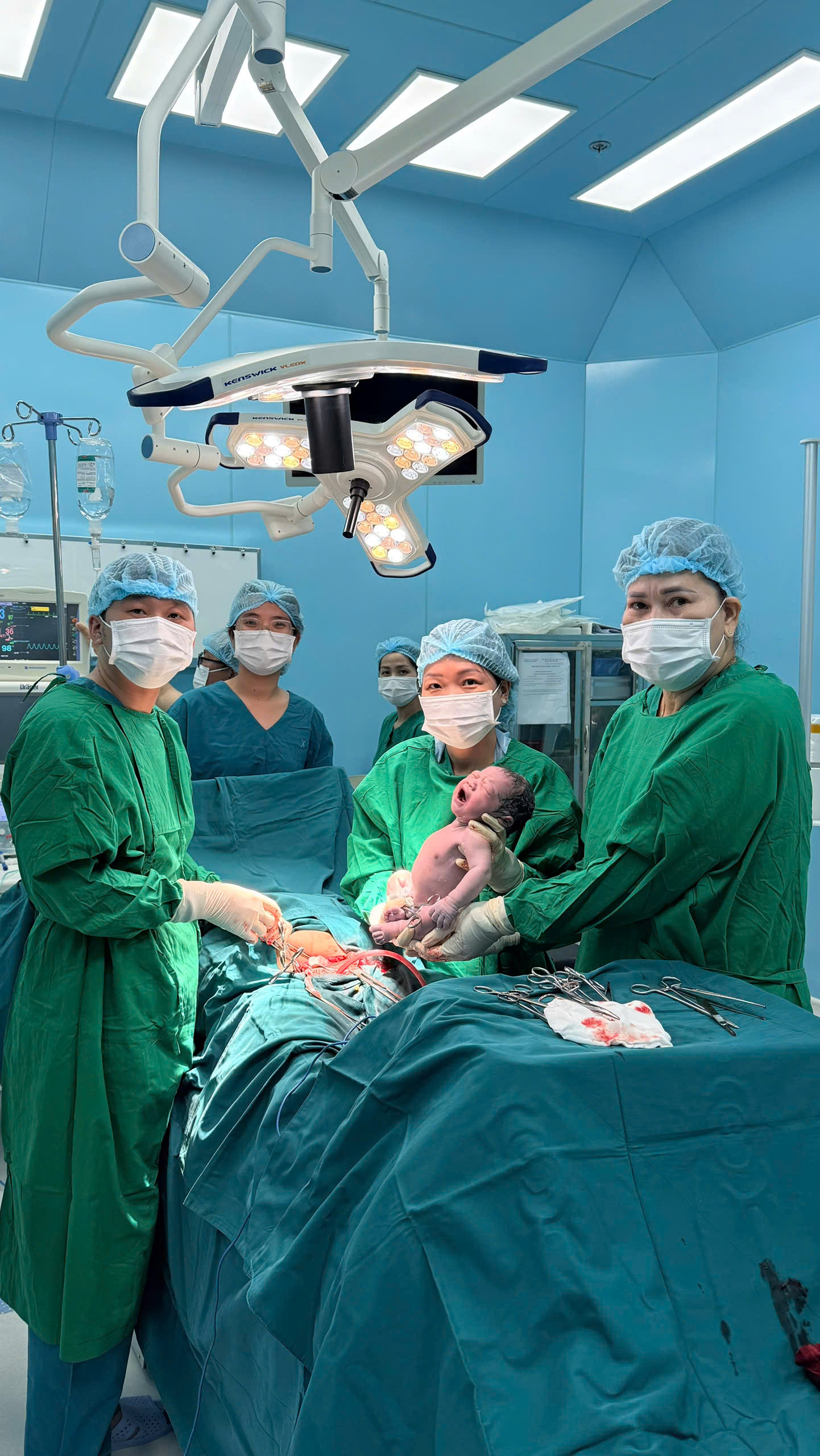 Мало кто знает, как проходит Тет (вьетнамский Новый год) для врачей… - Фото 12.