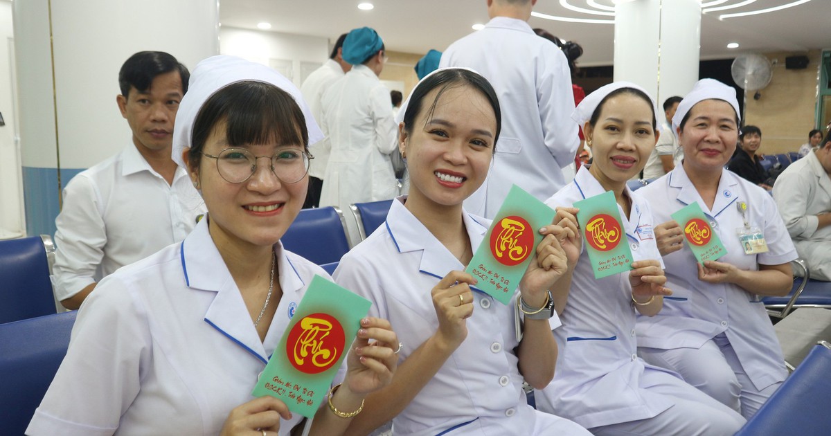 Tết của bác sĩ là thế này…