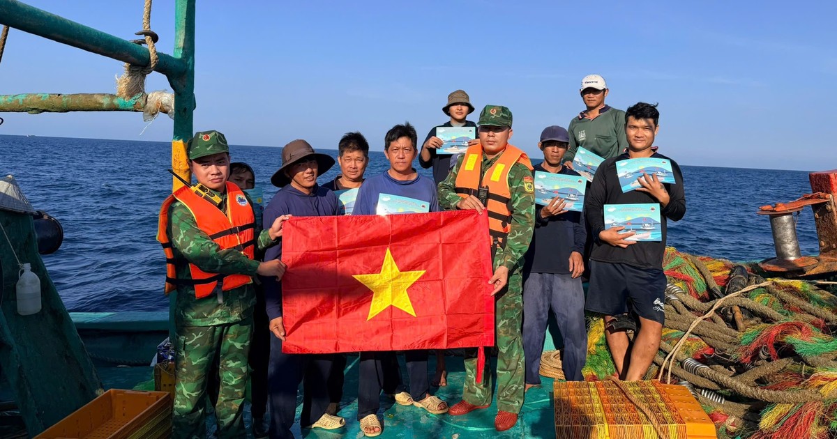 TPHCM: Nâng cao ý thức chấp hành quy định về IUU cho ngư dân