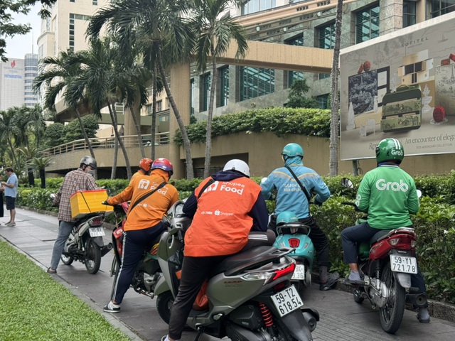 Tài xế xe công nghệ được hỗ trợ phí nhiên liệu- Ảnh 1.