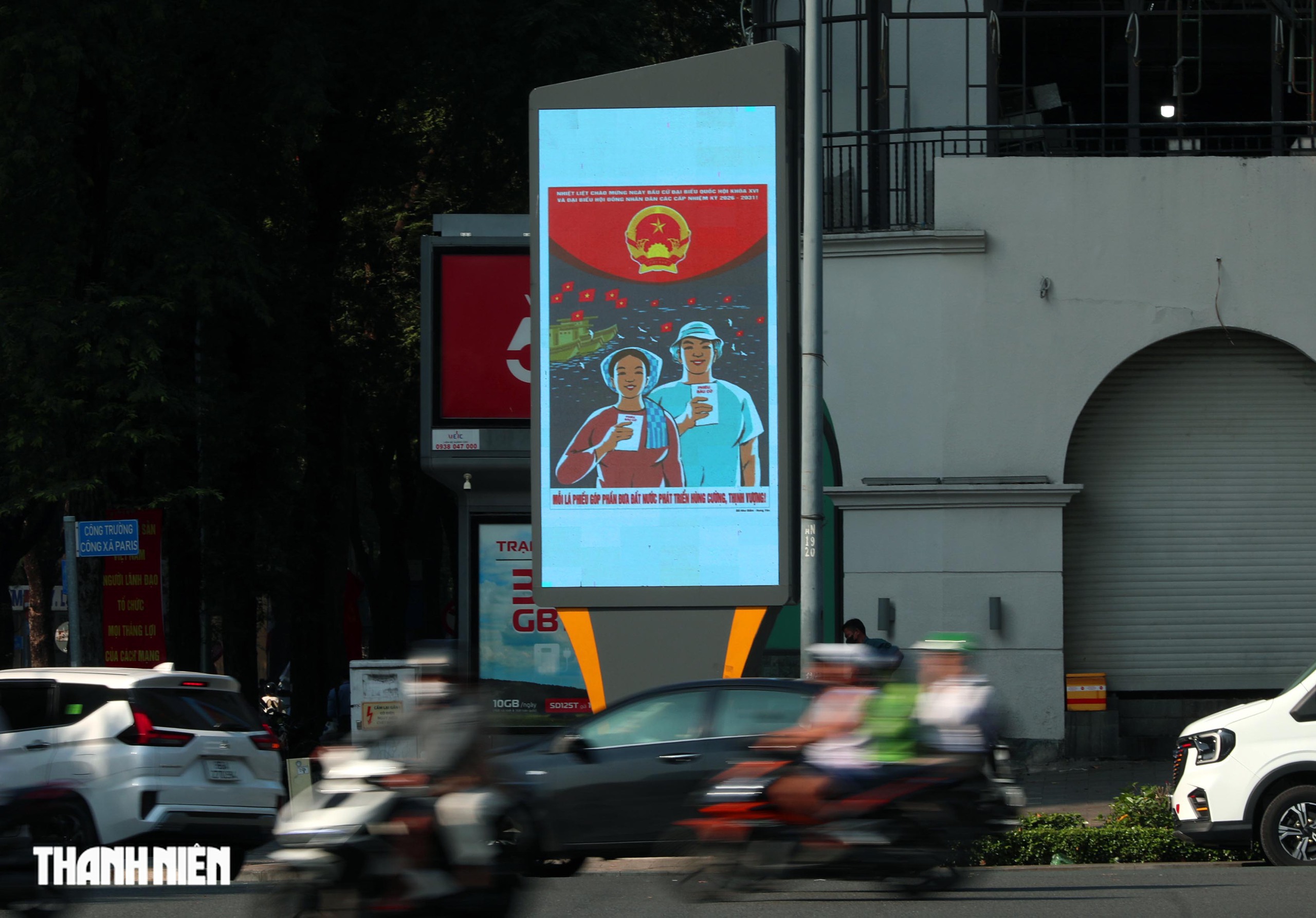 Bầu cử Quốc hội 2026: TP . HCM rực rỡ cờ hoa chào mừng ngày hội toàn dân - Ảnh 6.