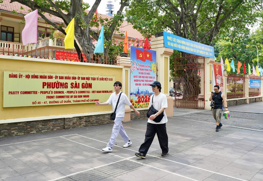 Những khẩu hiệu như bầu cử-cờ hoa- đại biểu- TP.HCM- khẩu hiệu (19).jpg