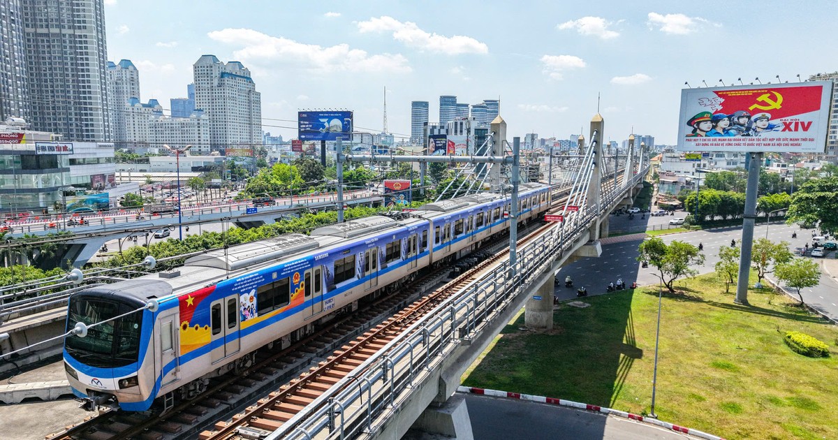 TP.HCM rực rỡ cờ hoa chào mừng ngày hội bầu cử 15-3