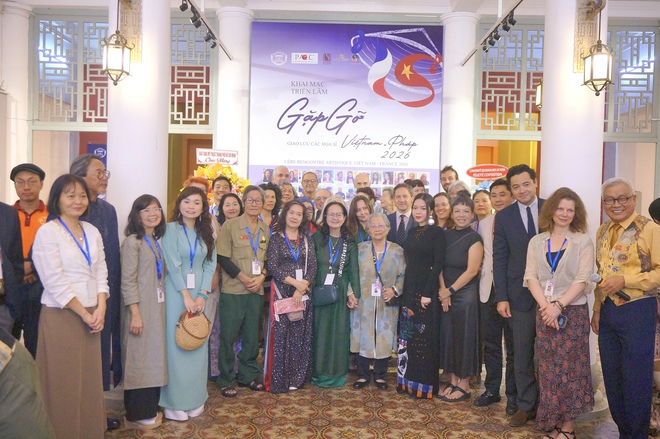 51 nghệ sĩ Việt - Pháp hội tụ tại triển lãm 