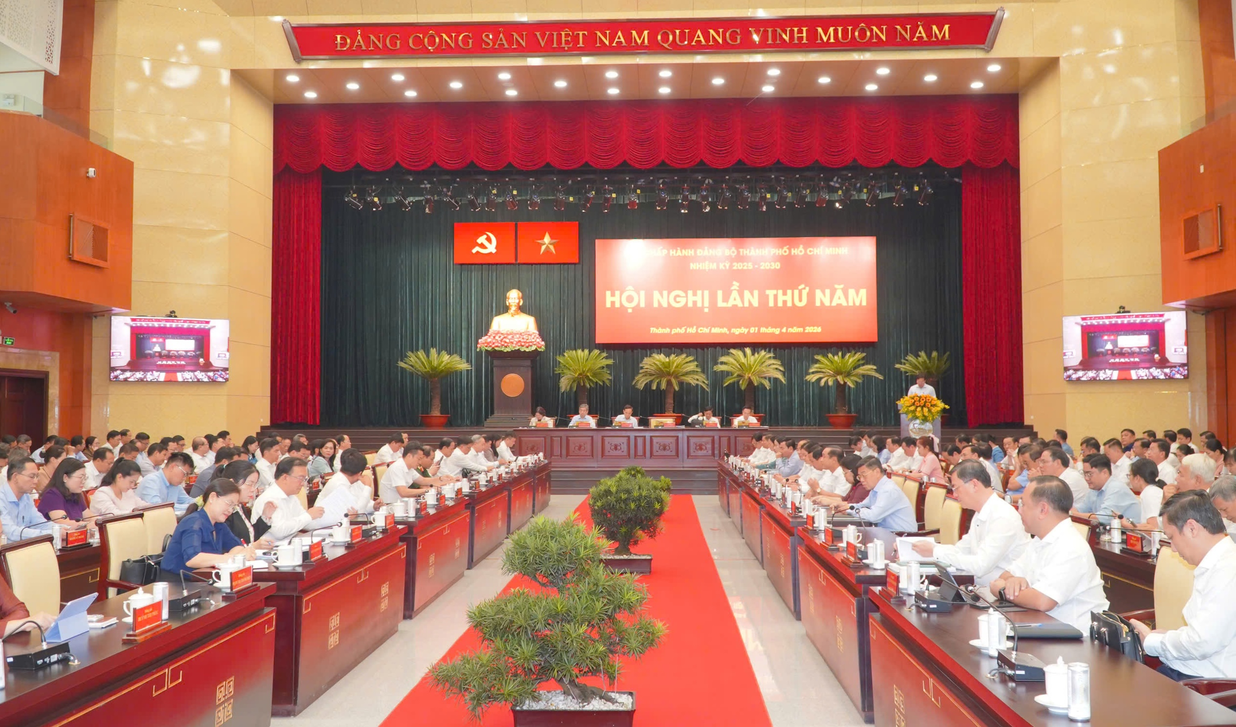 TP.HCM: Nhiều giải pháp bứt phá tăng trưởng kinh tế trong quý II/2026