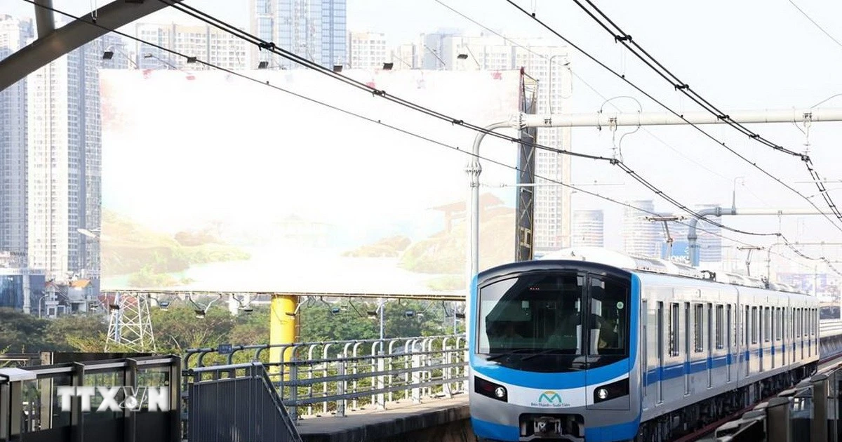 Đóng giao lộ Trường Chinh-Phạm Văn Bạch để thi công nhà ga S10 tuyến metro số 2