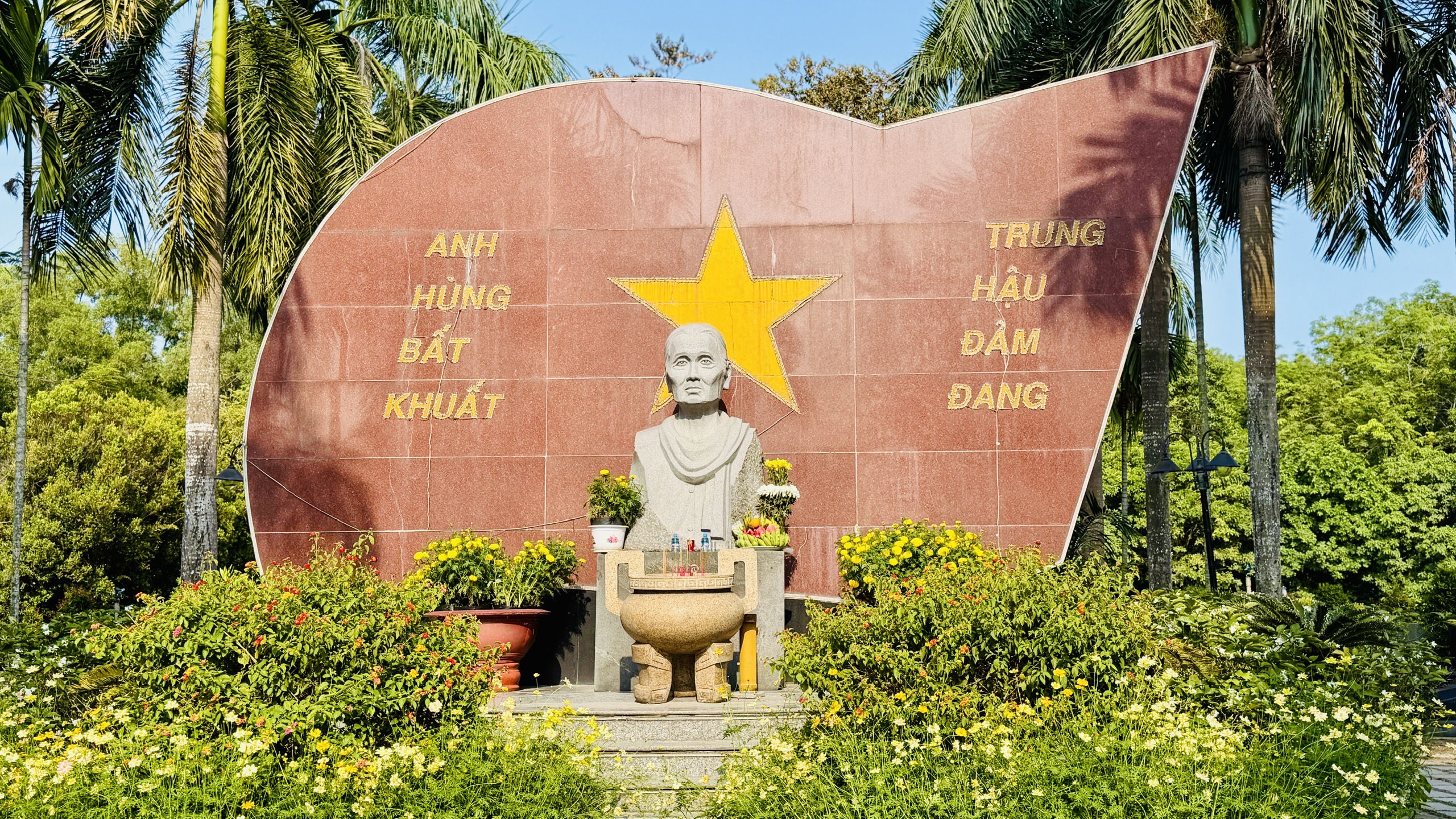 Hơn 3.000 người dân ở TP.HCM tham gia đại lễ cầu siêu, cầu an tiết thanh minh - Ảnh 5.