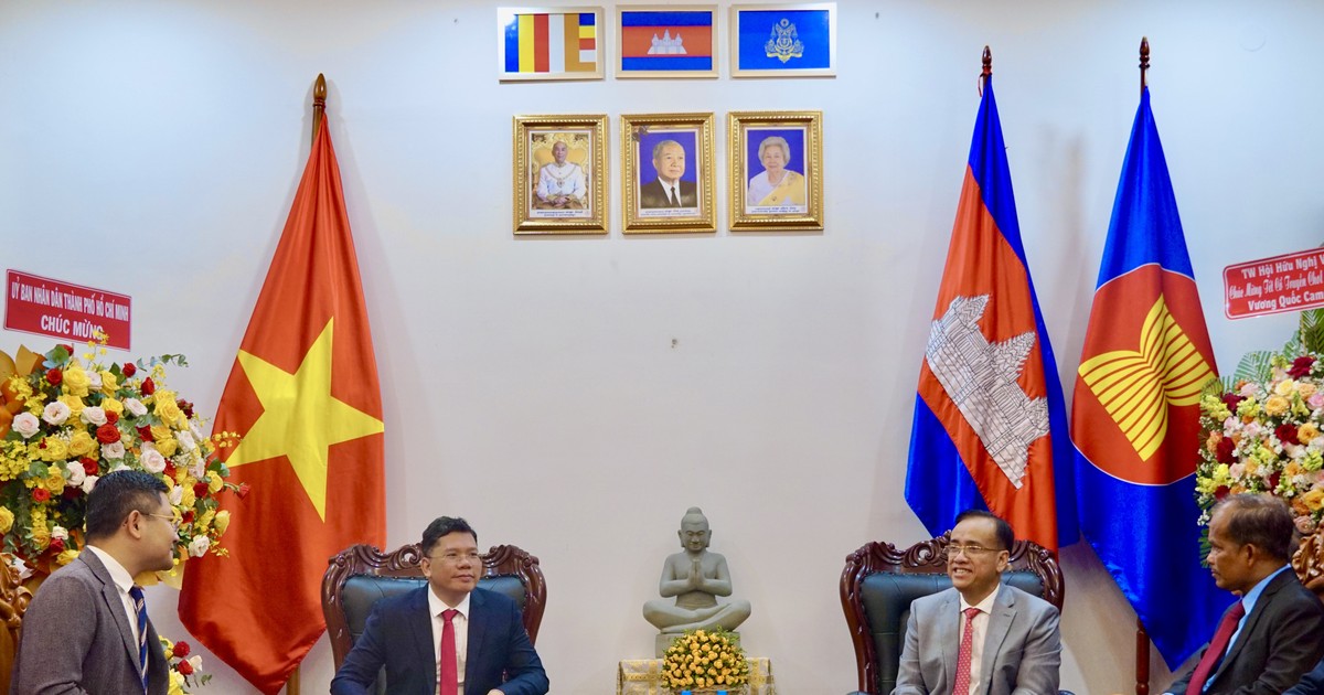 Lãnh đạo TP.HCM chúc Tết Chol Chnam Thmey: Thắt chặt tình hữu nghị Việt Nam - Campuchia