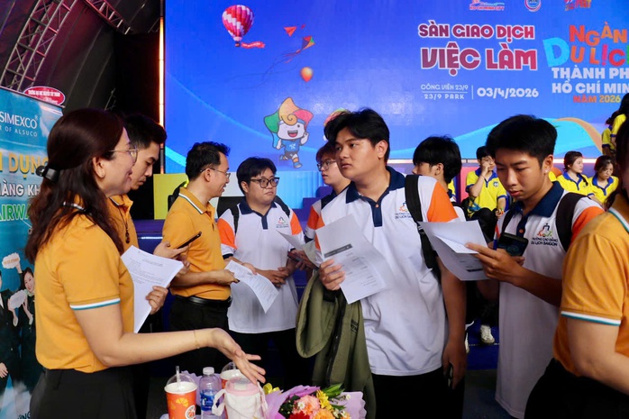 Thị trường lao động TPHCM khởi sắc, hàng chục nghìn người có việc làm mới trong quý I-2026 - Ảnh 2.