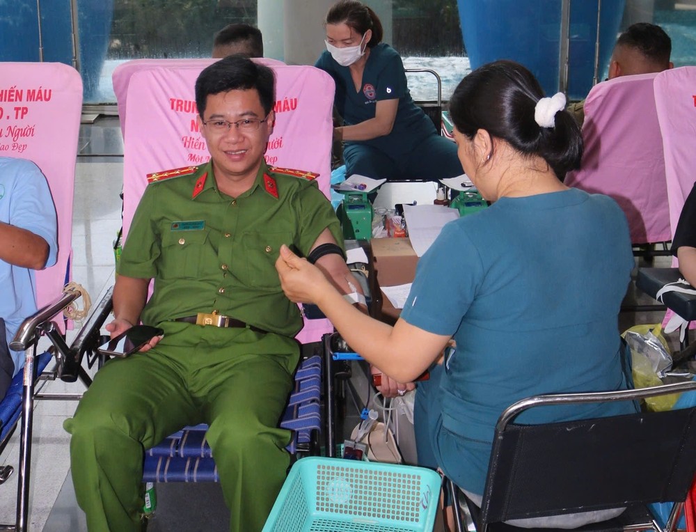 hiến máu (4).jpg