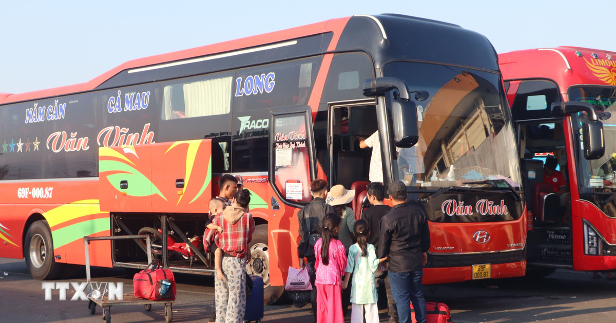 Bộ Nội vụ: Không nghỉ liền 9 ngày trong dịp nghỉ lễ Giỗ Tổ và 30/4, 1/5