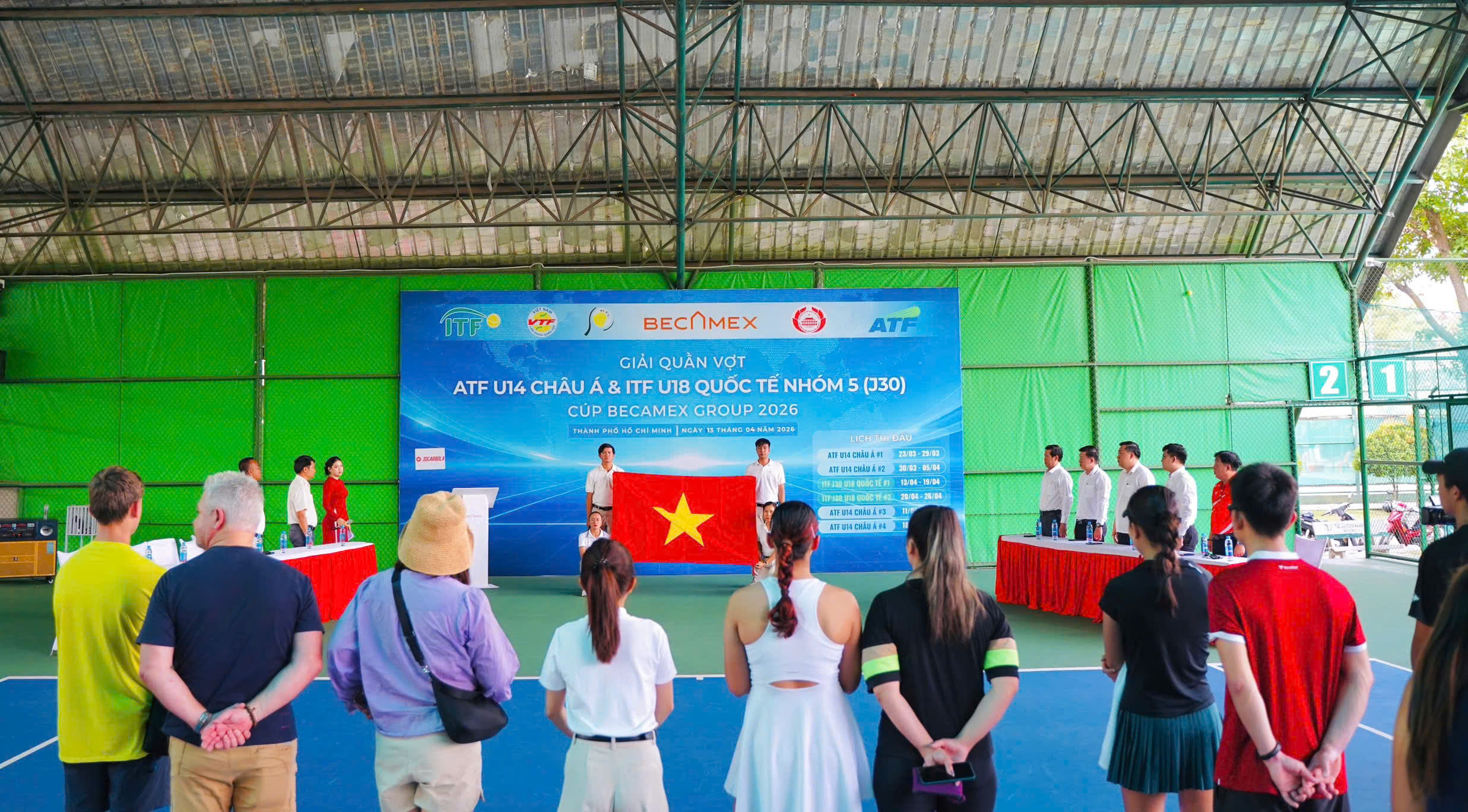 100 tay vợt dự giải quần vợt quốc tế ITF U18 - J30 Cúp Becamex - Ảnh 1.