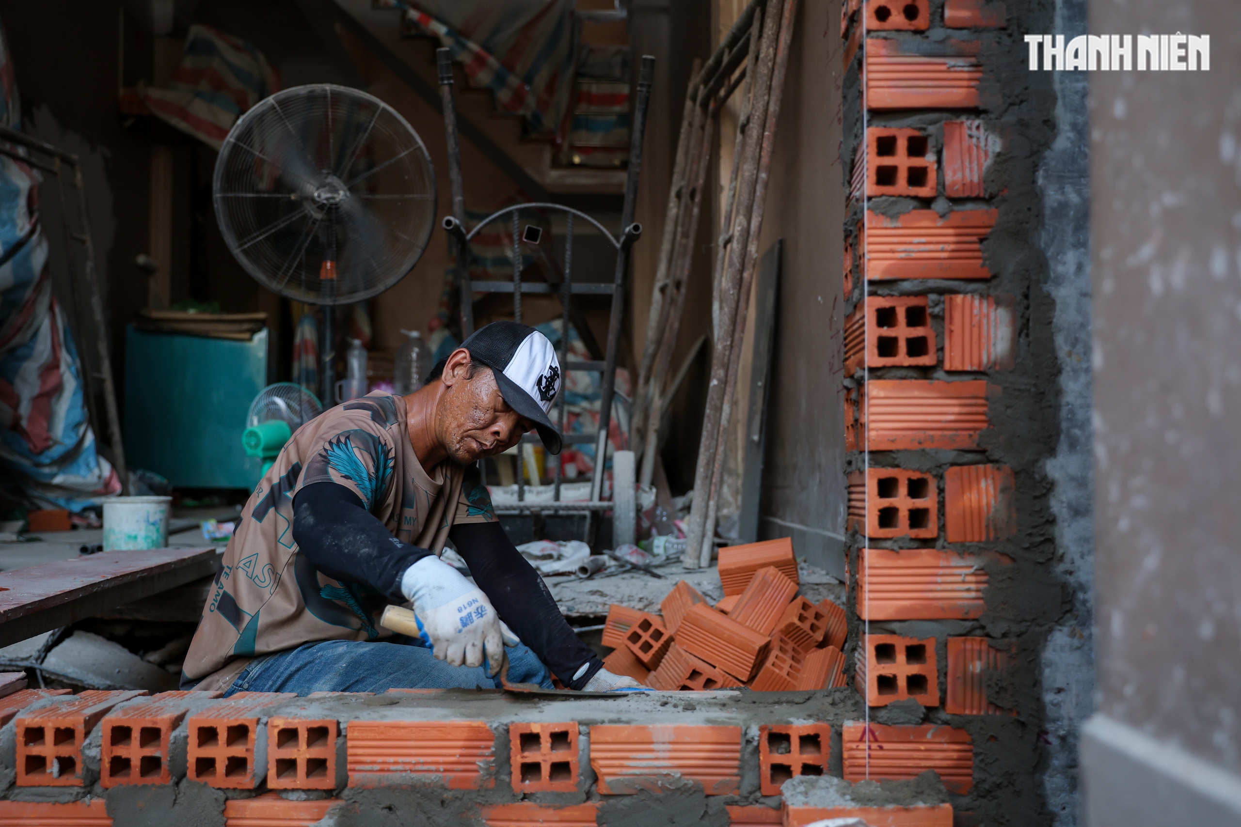 Người dân TP.HCM dỡ nhà, nhường đất mở rộng quốc lộ 13 sau nhiều lần chậm trễ - Ảnh 13.