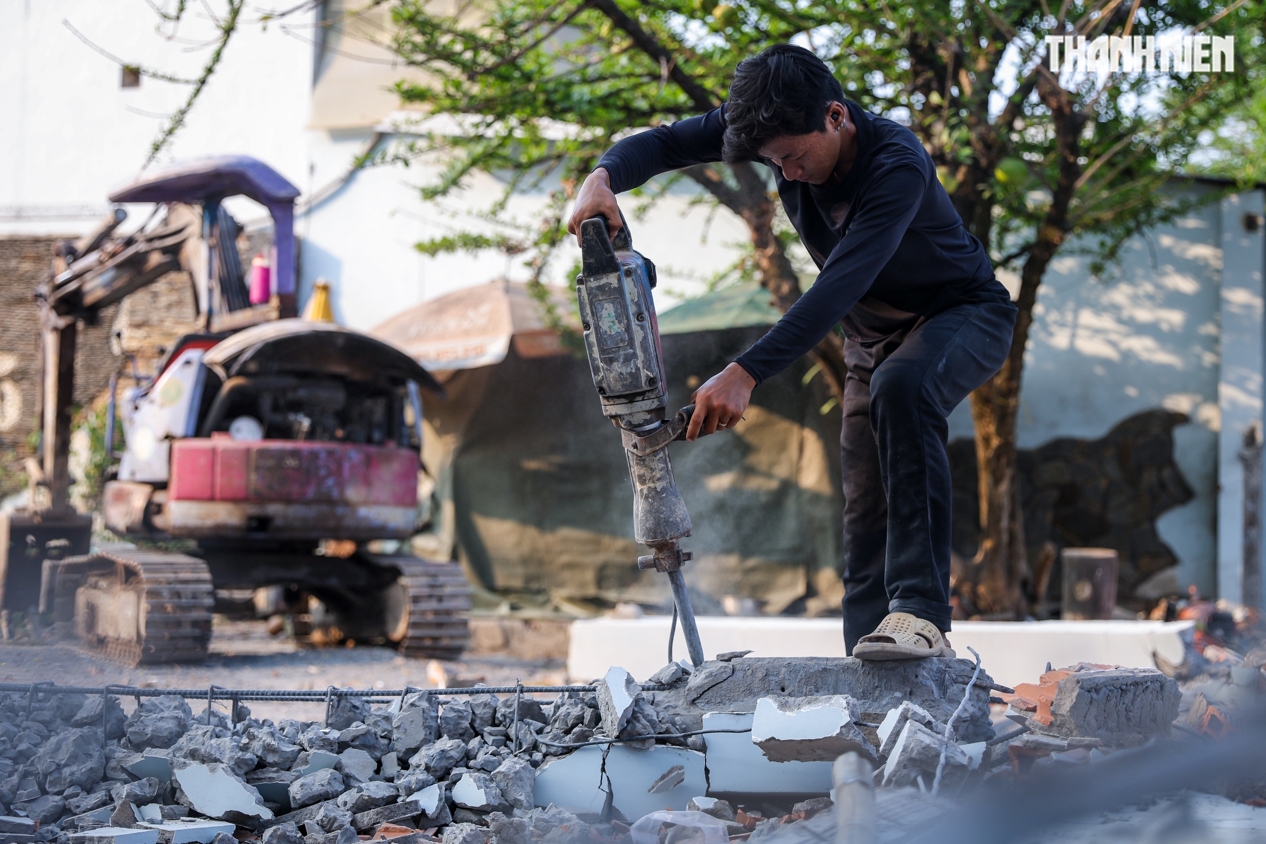 Người dân TP.HCM dỡ nhà, nhường đất mở rộng quốc lộ 13 sau nhiều lần chậm trễ - Ảnh 7.