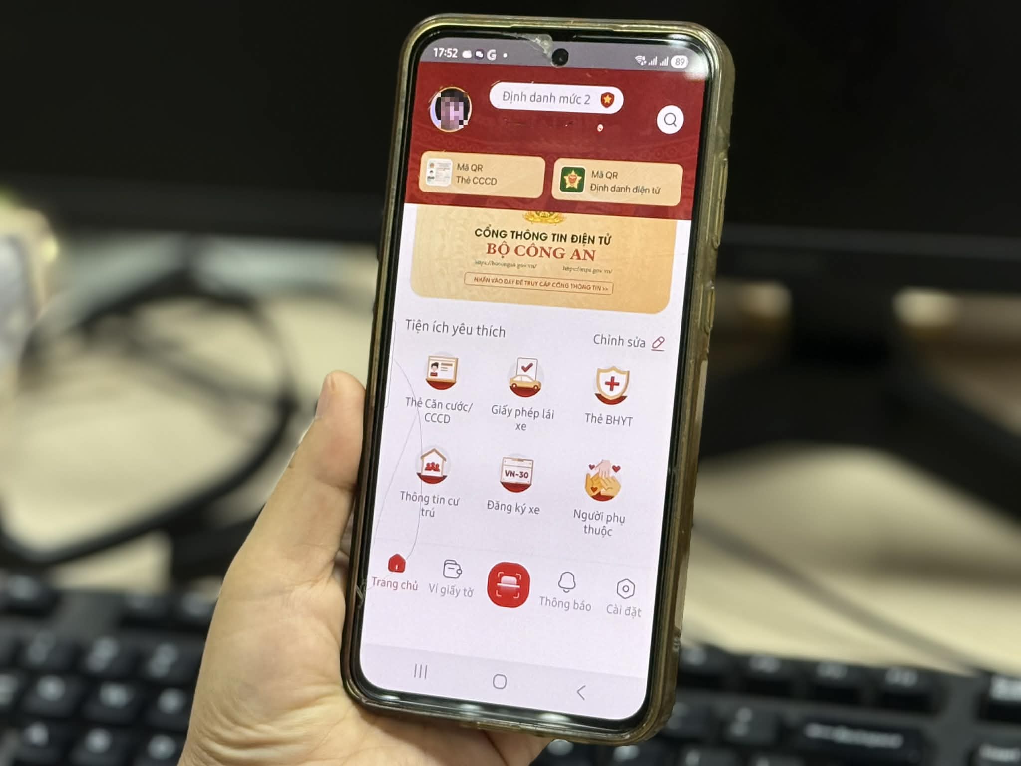 Chỉ với 7 bước, người dùng có thể tự xác thực SIM chính chủ qua VNeID - Ảnh 1.