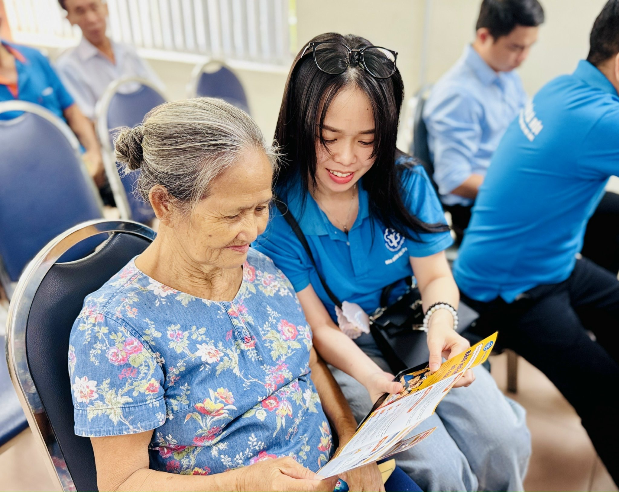 TP.HCM quyết tâm đến 2030 có hơn 6 , 6 triệu người tham gia BHXH - Ảnh 1.