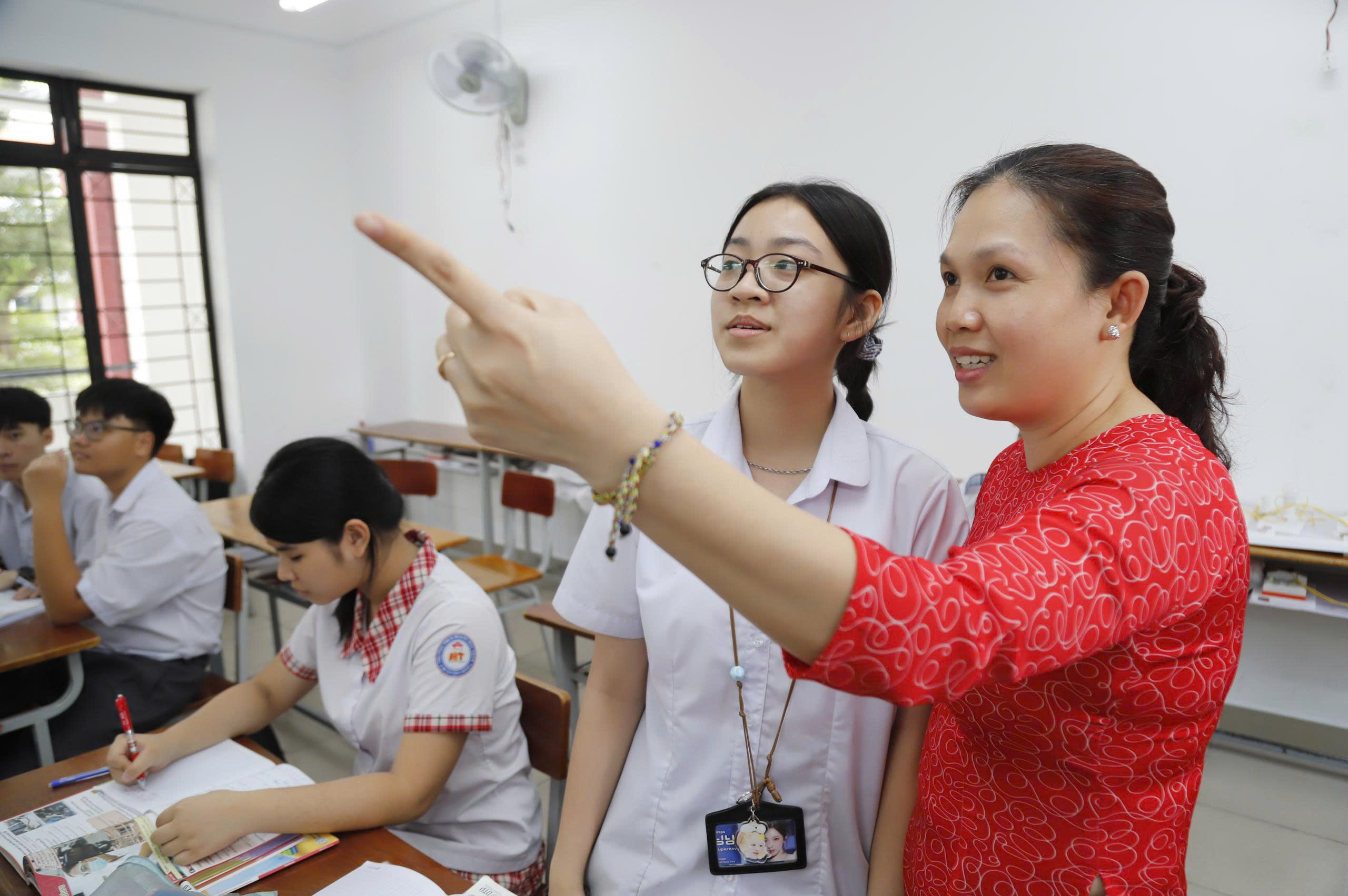 TP.HCM khảo sát năng lực tiếng Anh với toàn bộ học sinh lớp 9 và 11 - Ảnh 1.