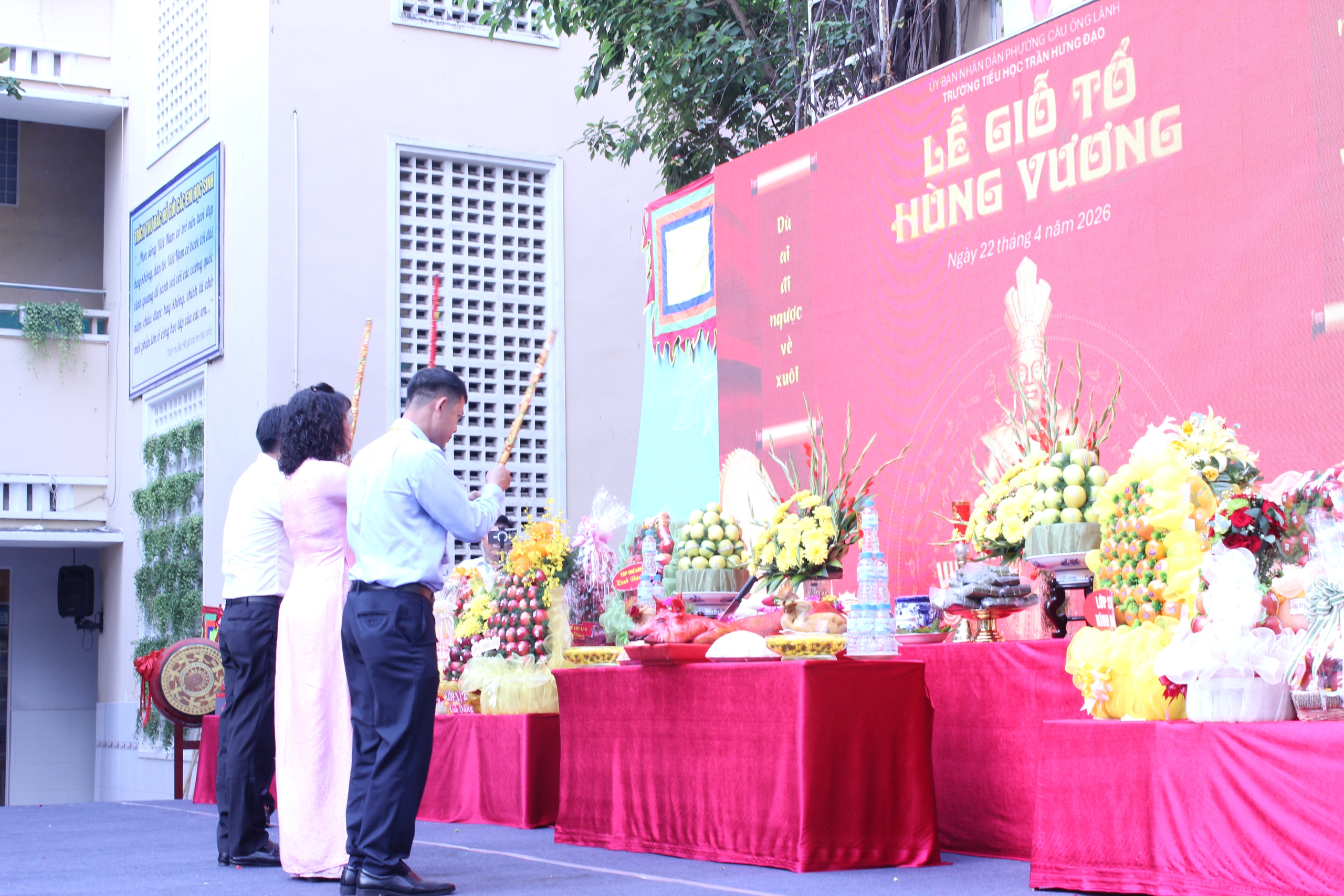 Bất ngờ với hoạt cảnh sân khấu hóa lễ giỗ tổ Hùng Vương tại TP.HCM - Ảnh 9.