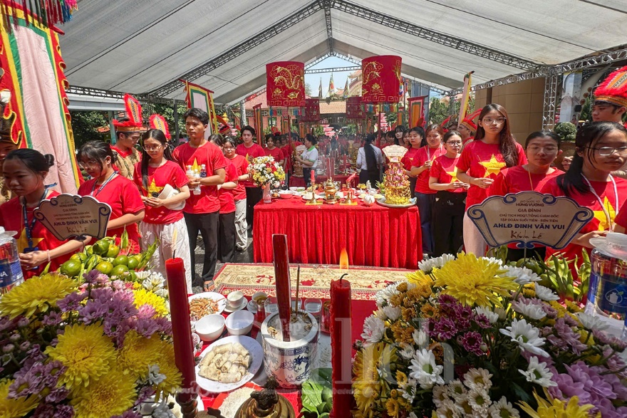 Hướng về cội nguồn, du lịch TP.HCM thêm sức hút dịp Giỗ Tổ Hùng Vương - 2