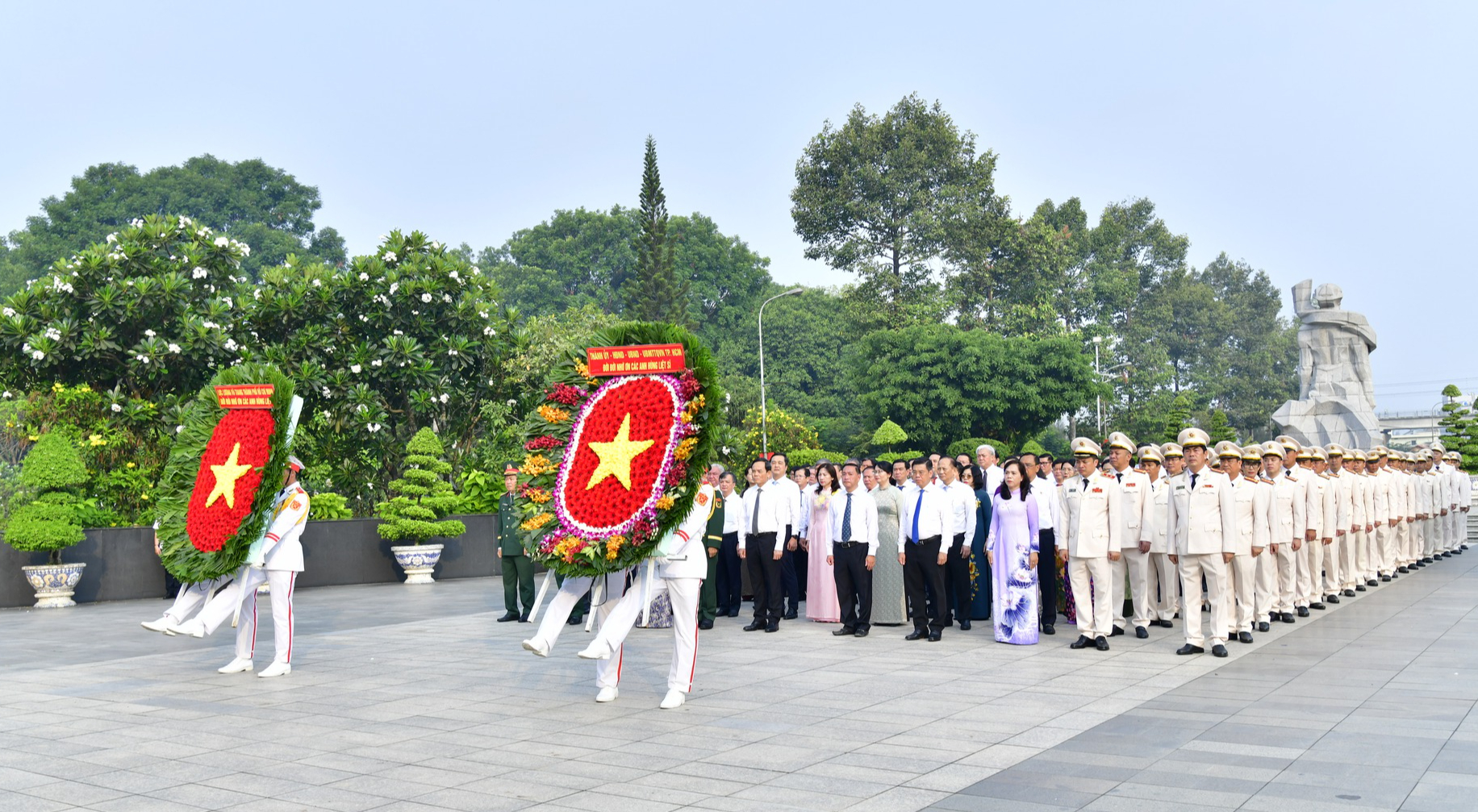 dâng hương - Ảnh 1.