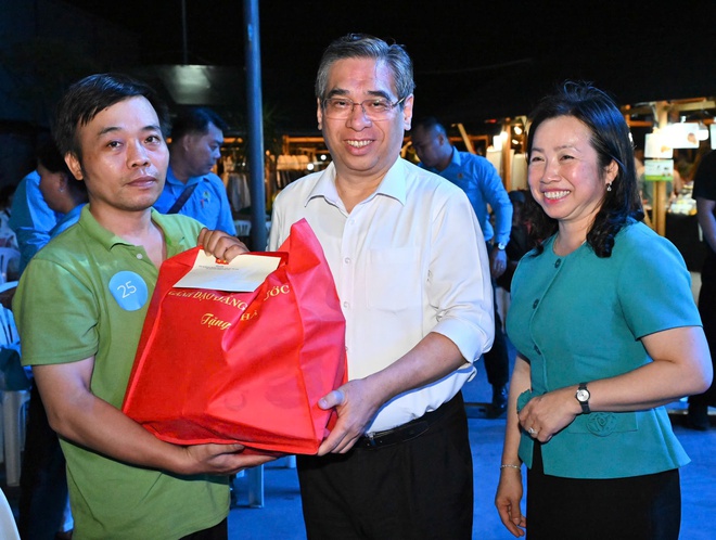 LĐLĐ TPHCM chính thức khai mạc Tháng Công nhân 2026 - Ảnh 11.