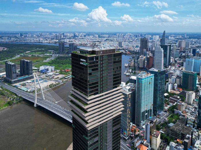 TP HCM rực rỡ tên vàng - Ảnh 2.