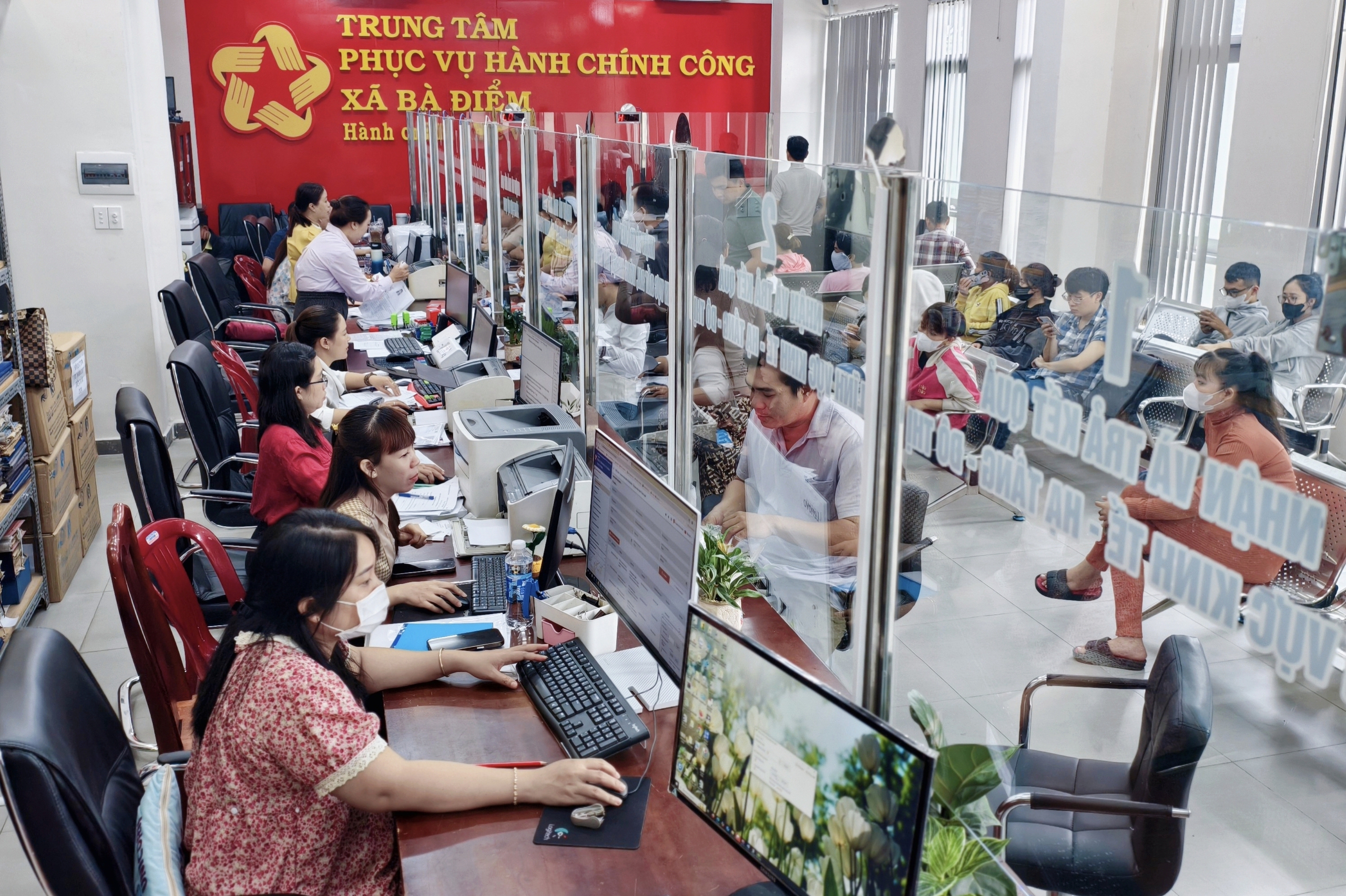 3 xã đông dân nhất TP.HCM: Bà Điểm, Đông Thạnh, Bình Hưng đủ tiêu chí lên phường - Ảnh 1.