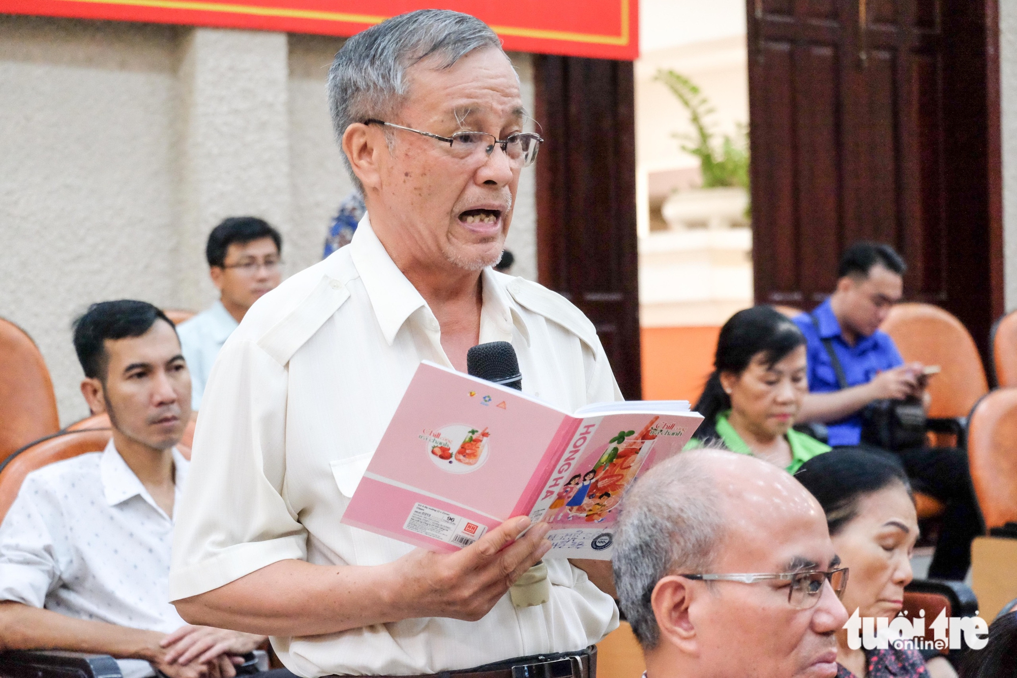 Cử tri TP.HCM kiến nghị tiếp tục tận dụng 'đất vàng' bỏ trống làm công viên - Ảnh 1.
