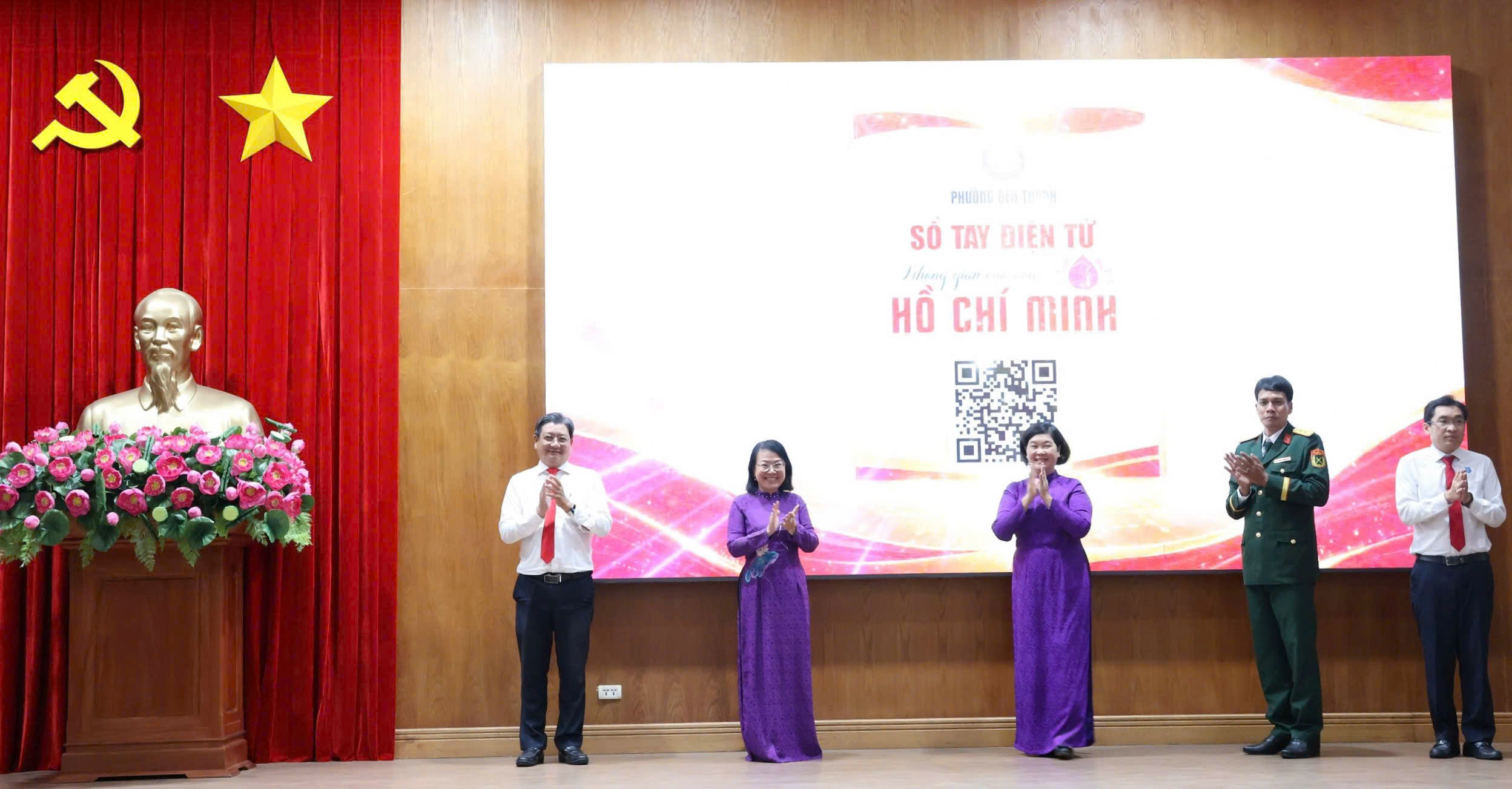TPHCM: Phường Bến Thành ra mắt Sổ tay điện tử Không gian văn hóa Hồ Chí Minh - Ảnh 3.