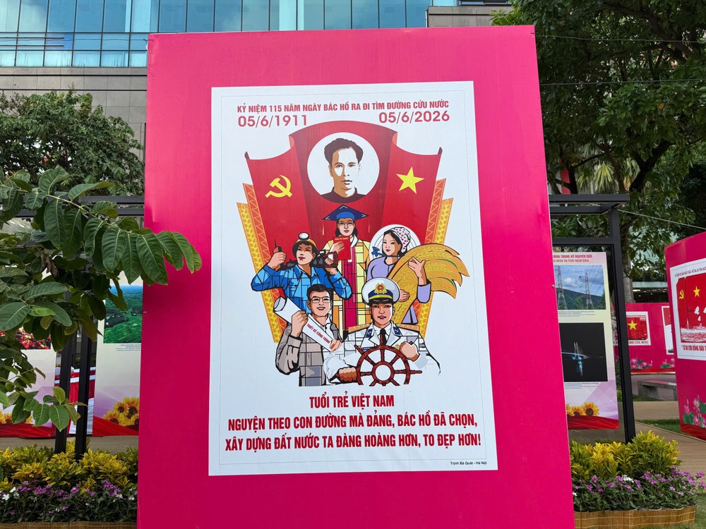 Chủ tịch Hồ Chí Minh (8).jpg