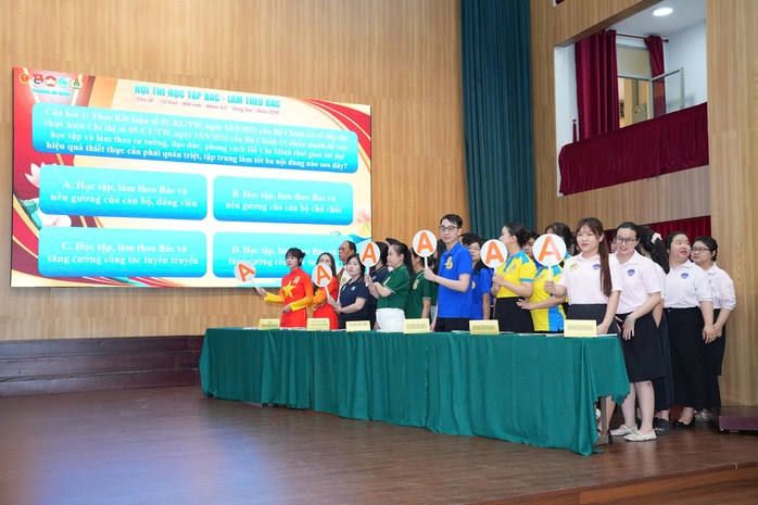 Sôi nổi hoạt động văn hóa, thể thao học và làm theo Bác - Ảnh 3.