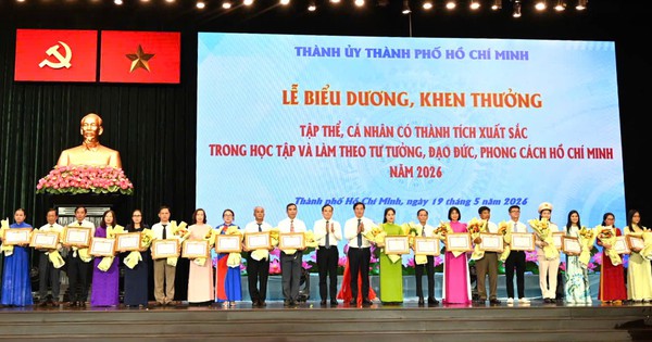 TPHCM tuyên dương gần 360 tập thể, cá nhân tiêu biểu học và làm theo Bác
