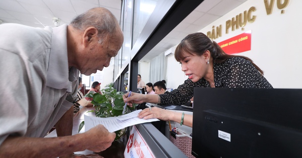 Thành ủy TPHCM phân cấp, ủy quyền tuyển dụng, sử dụng cán bộ, công chức