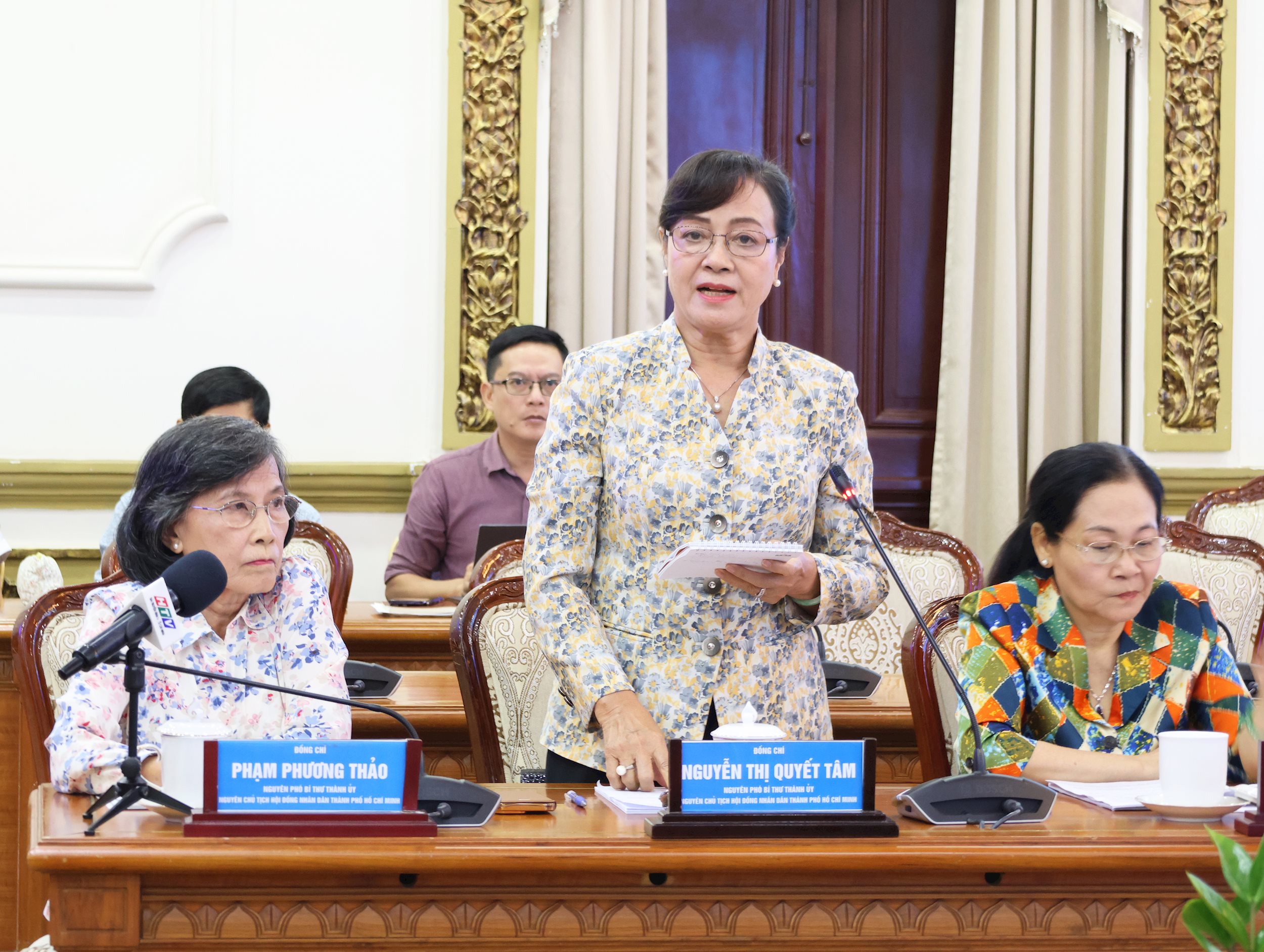 Nguyen Thi Quyet Tam 5G9A4156