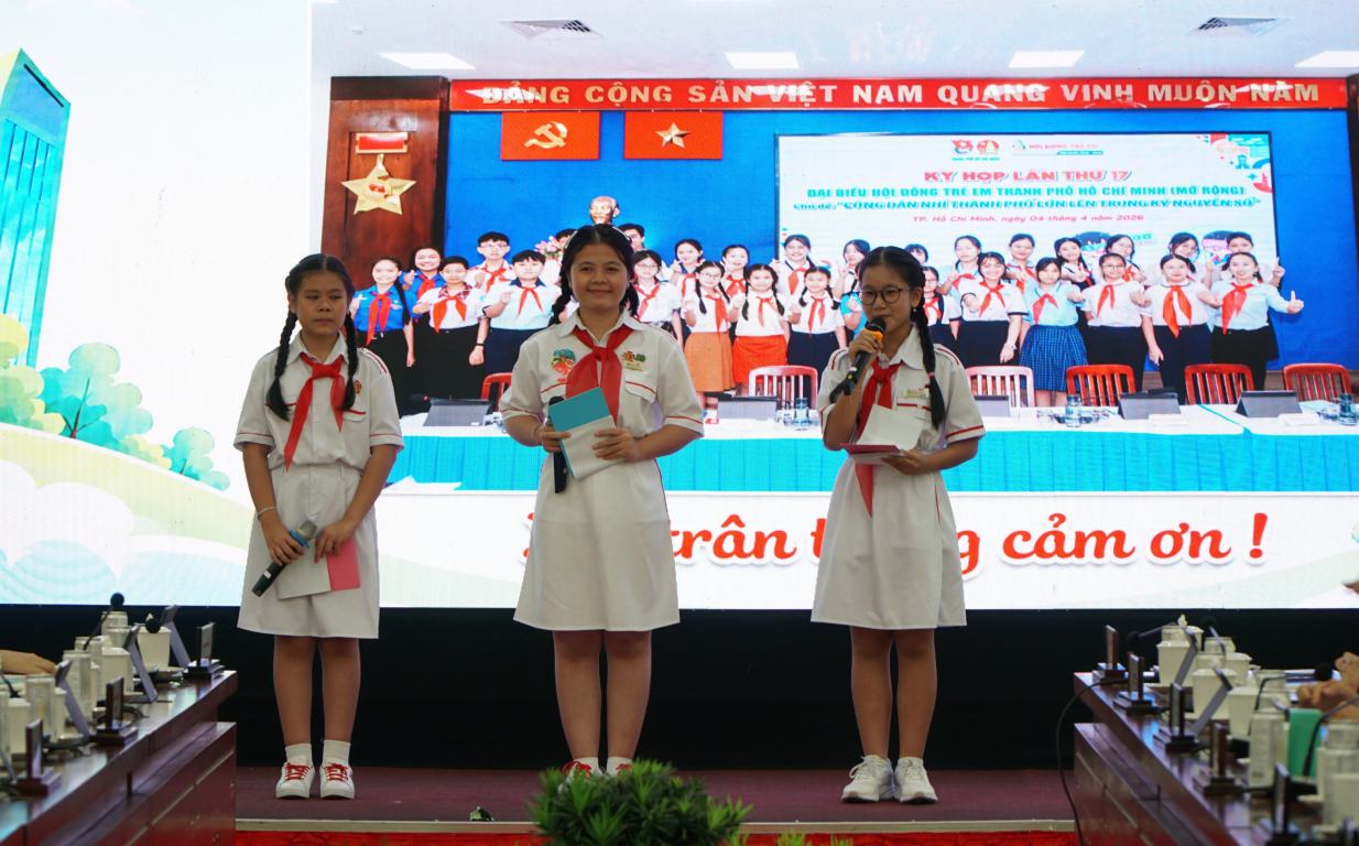 Nhóm thiếu nhi trình bày ý kiến tại chương trình. Ảnh: Thanh Chân