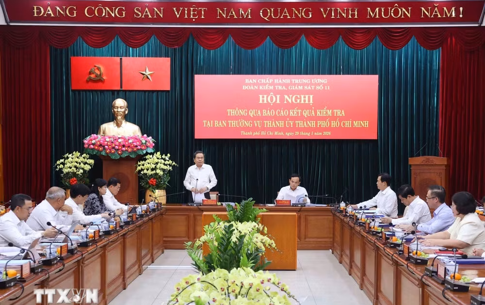Chủ tịch Quốc hội: Tin tưởng giao những việc khó, việc chưa có tiền lệ cho TP.HCM
